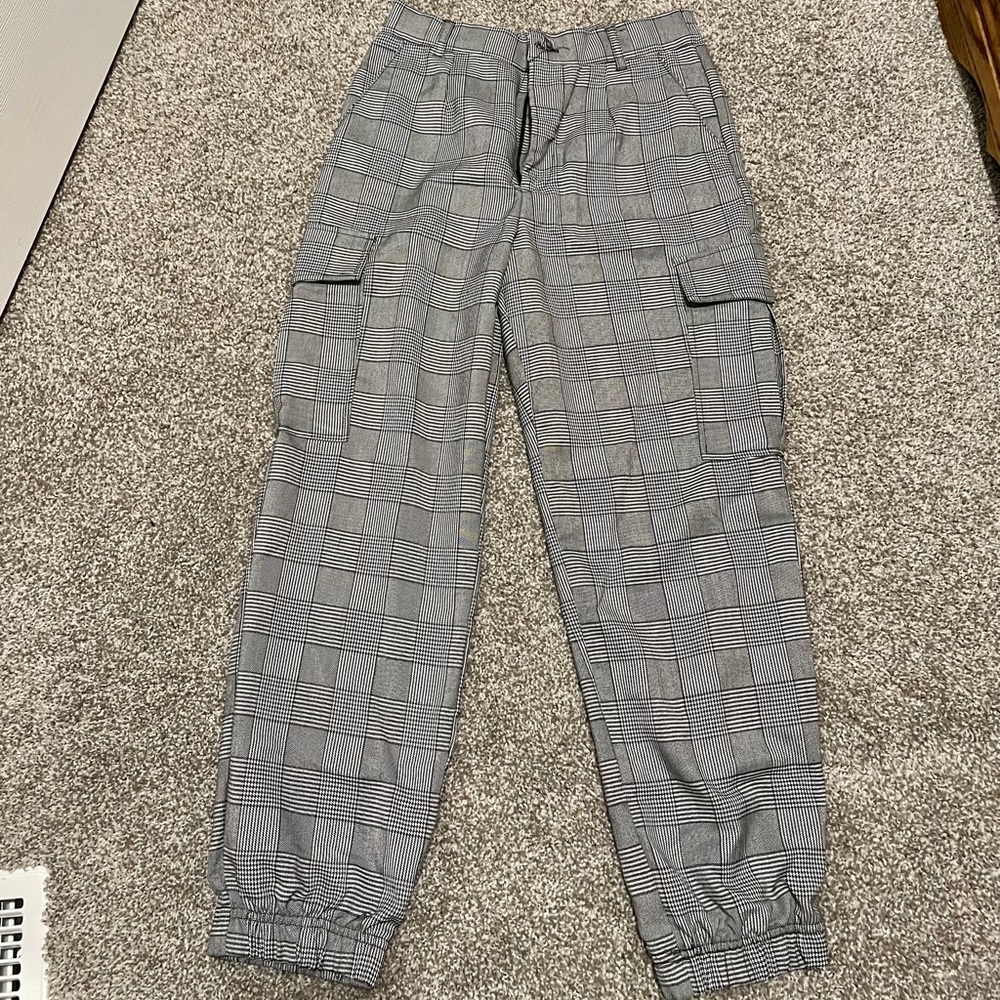 Plaid cargo joggers